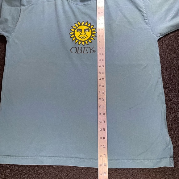 OBEY blue graphic tee w/ yellow sun sz L - Picture 5 of 12